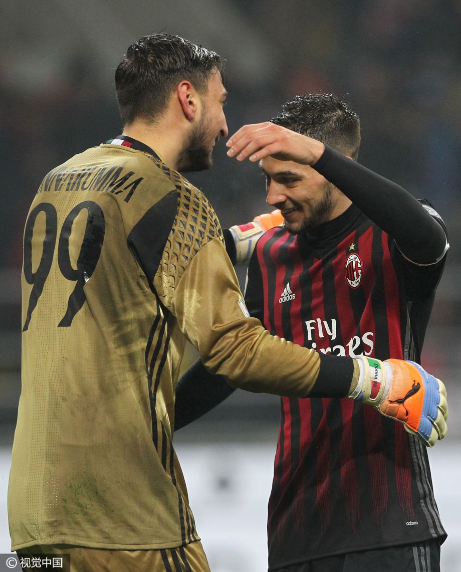 博鱼体育官网入口-窗口期意大利杯焦点战，曼联远射贴柱，信心回归，团队化学反应显著