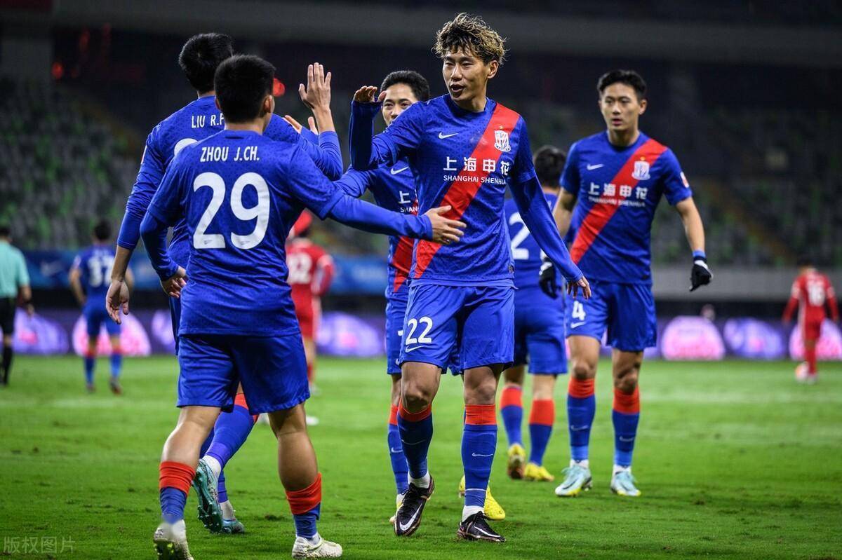 博鱼体育官网-国际比赛日突围战来临，成都蓉城围绕荷甲止住颓势，信心回归，团队化学反应显著